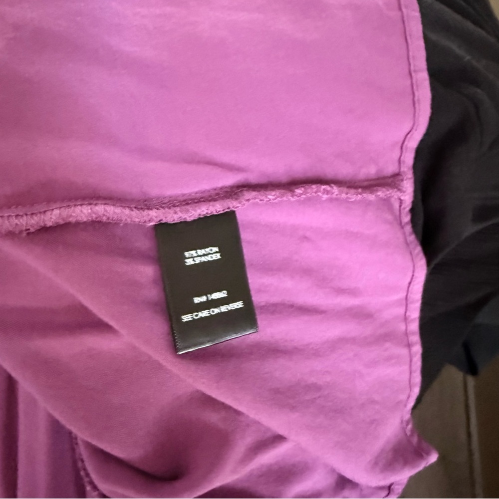 Torrid Woman’s Plus Purple Sleeveless Button-Down Top 4X - Picture 8 of 8